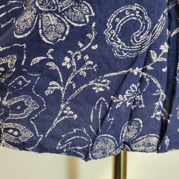 Sonoma Small Blue White Floral Outline Scoop Neck Sleeveless Keyhole Tank Top - Picture 9 of 10